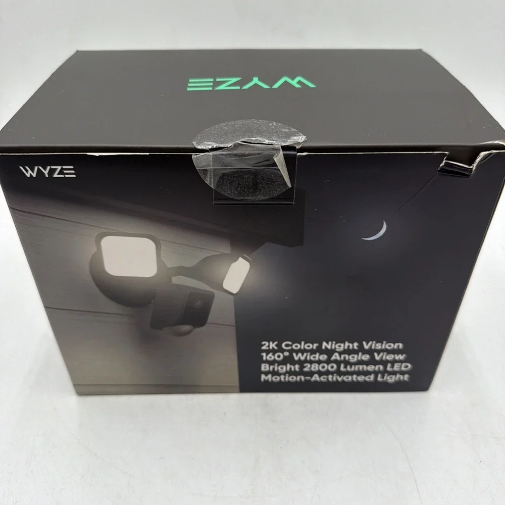 Wyze Cam Floodlight V2 Motion-Activated 2K HD Color Night Vision Camera